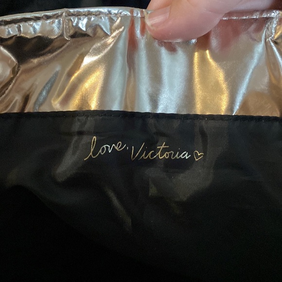 Victoria's Secret Rose Gold Quilted Metallic Tote - Picture 10 of 10